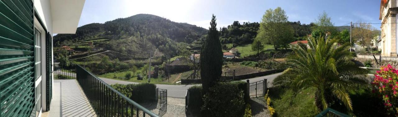 Villa Casa Largo Da Igreja Teixeira Esterno foto
